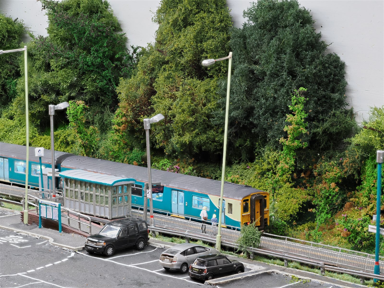 Arriva Trains Wales DMU at Maesteg platform in daylight